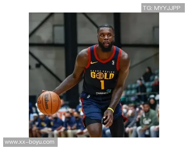 小托马斯状态低迷表现不佳仅得6分3板2助球队遭遇困境