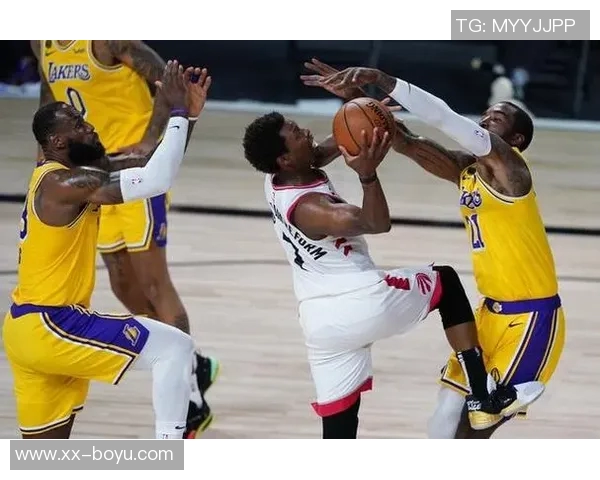 骑士近期状态低迷在过去十场比赛中仅获三胜表现令人担忧